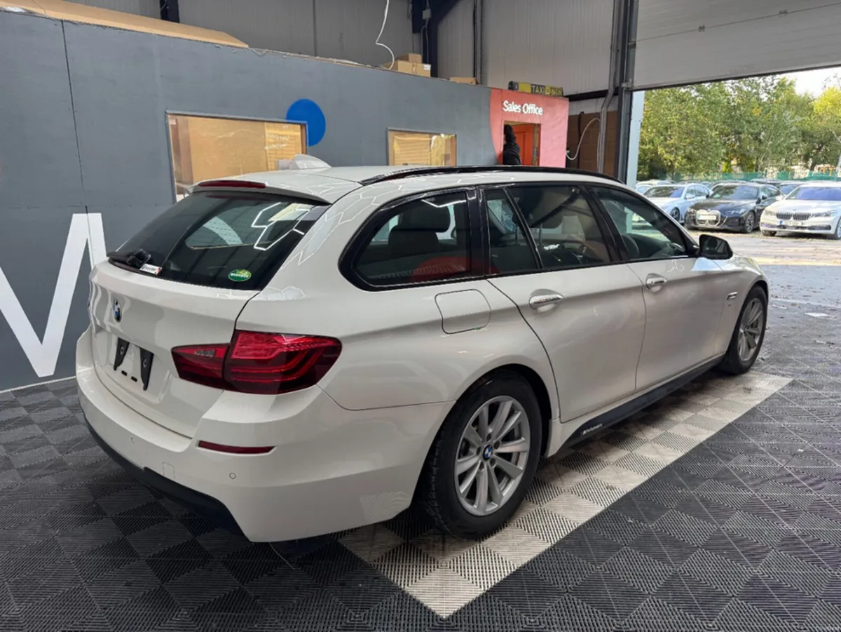 BMW 5-Series 2016 BMW 523D TOURING M SPOILER AUTOM - Image 3
