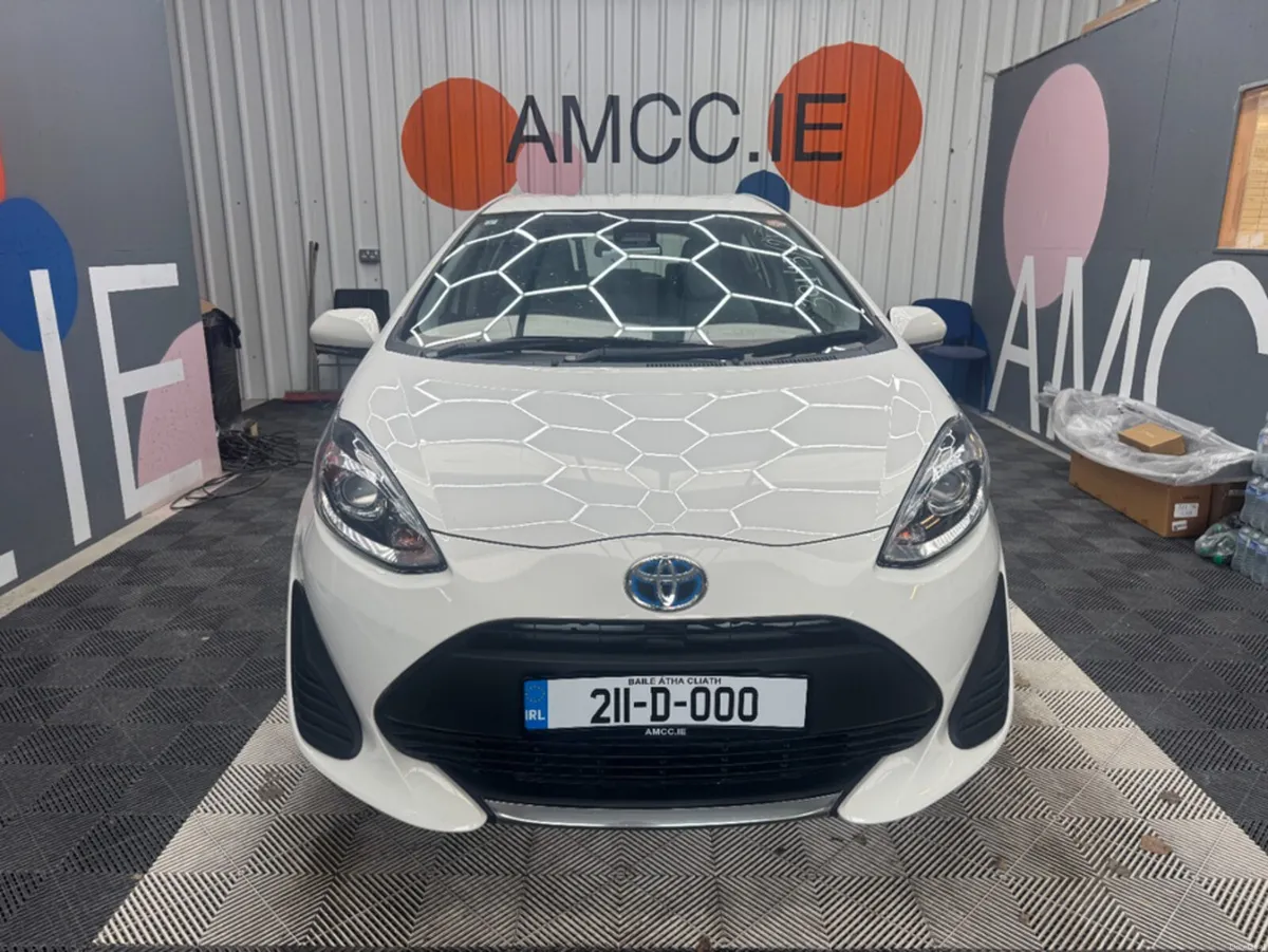 Toyota Aqua 2021 TOYOTA AQUA L  HYBRID 79000KM AUT - Image 2