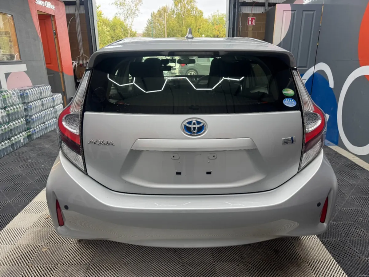 Toyota Aqua 2019 TOYOTA AQUA L HYBRID AUTOMATIC 1. - Image 4