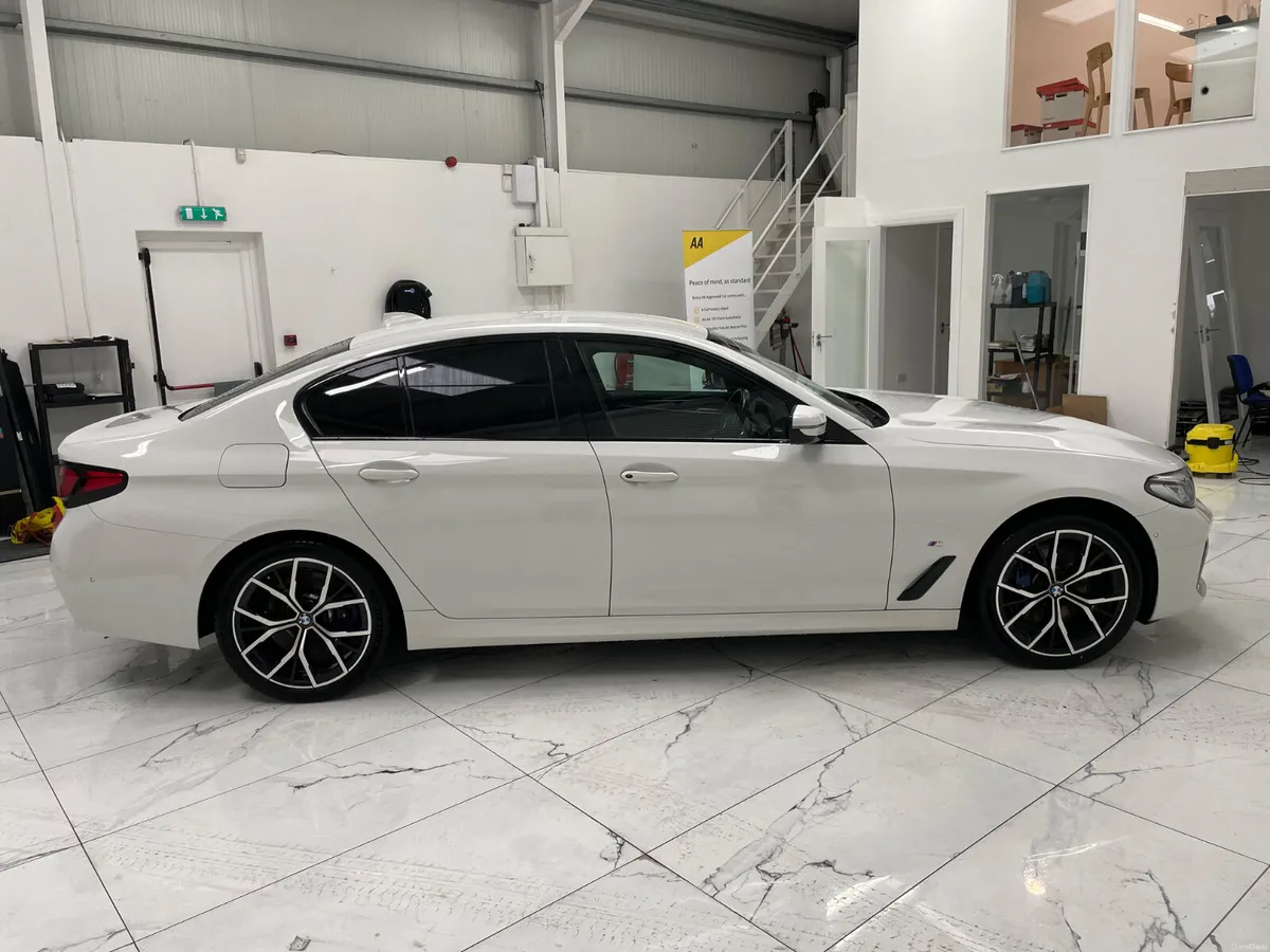 2021 Bmw 530e Msport - Image 2