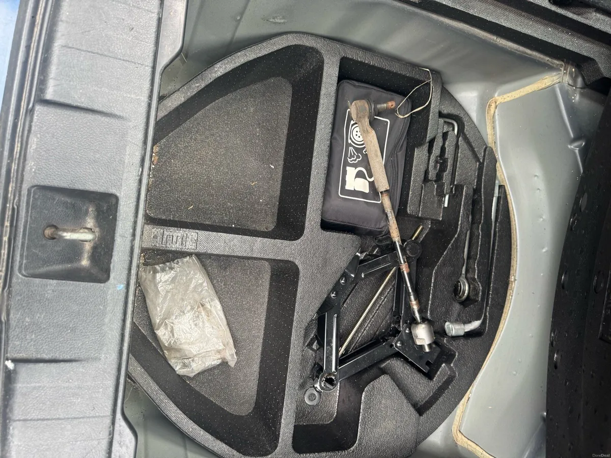 Subaru Outback - Image 6