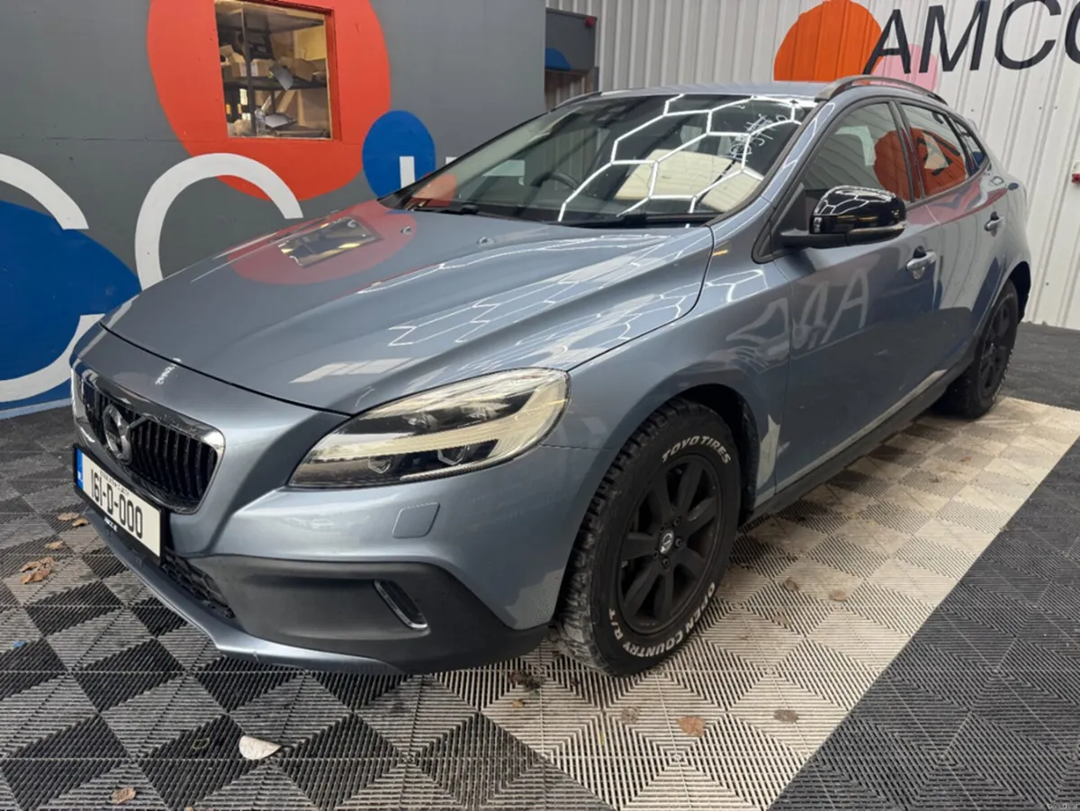 Volvo V40 2016 VOLVO V40 CROSS COUNTRY D4 KINETIC - Image 6