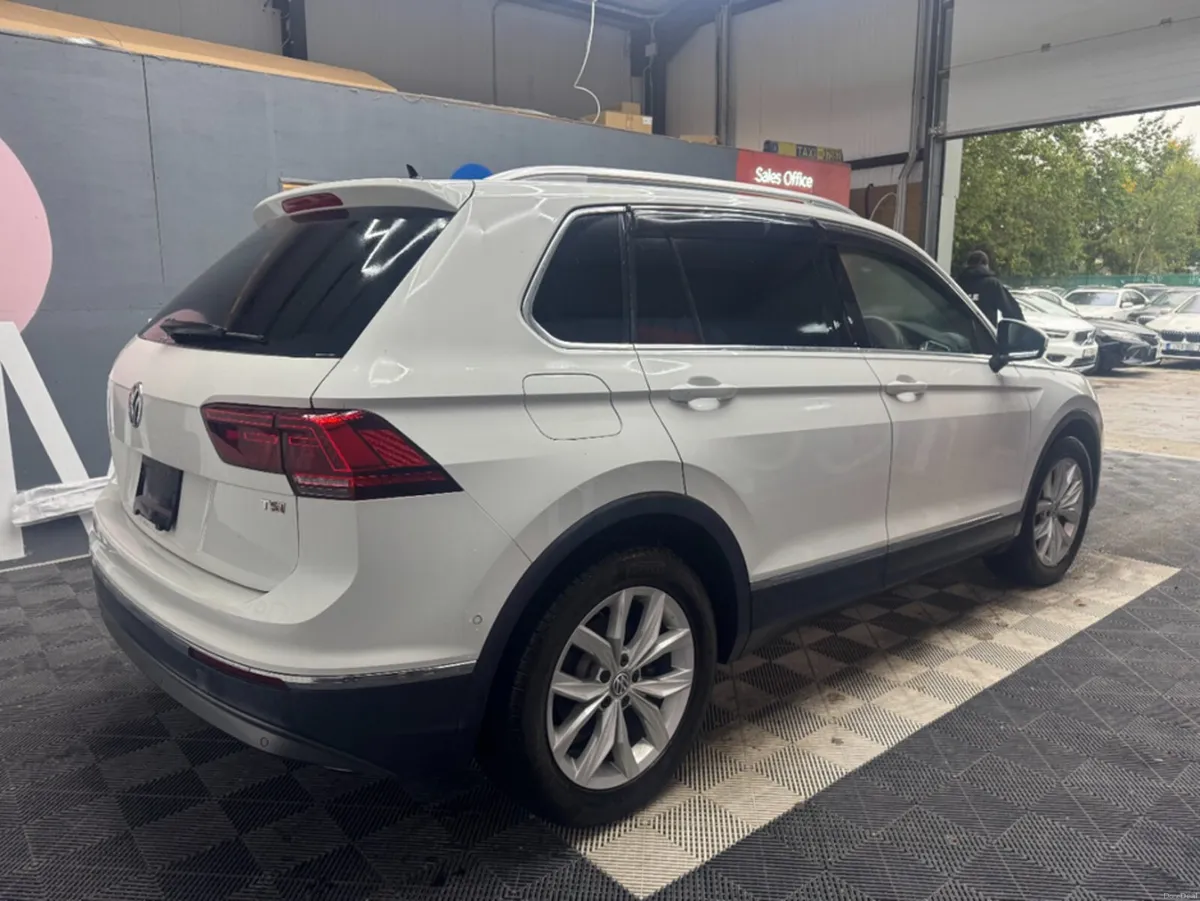 Volkswagen Tiguan 2017 VOLKSWAGEN TIGUAN TSI HIGH - Image 3