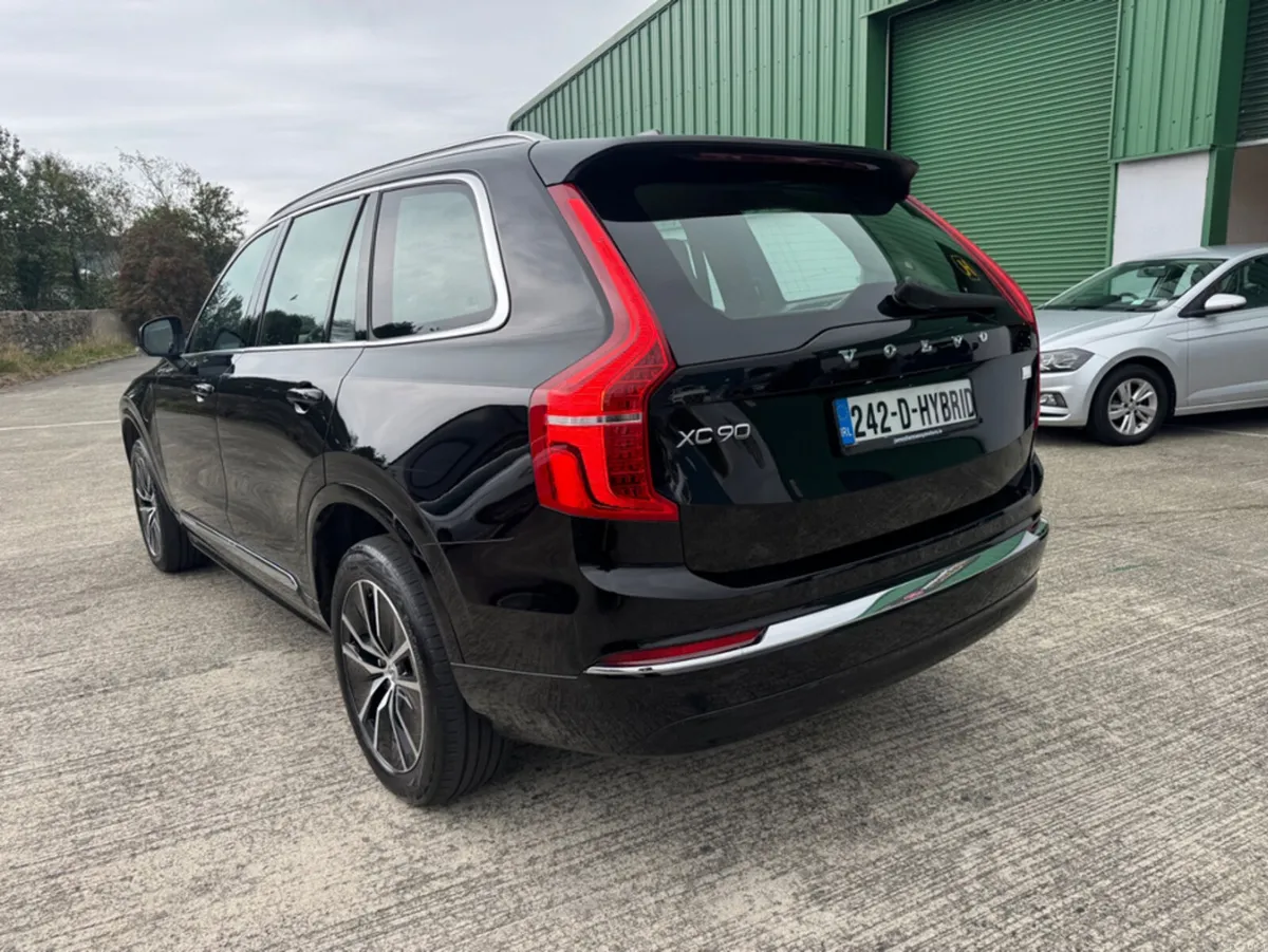 Volvo XC90 CORE T8 PHEV AWD AUTO RECHARGE - Image 4