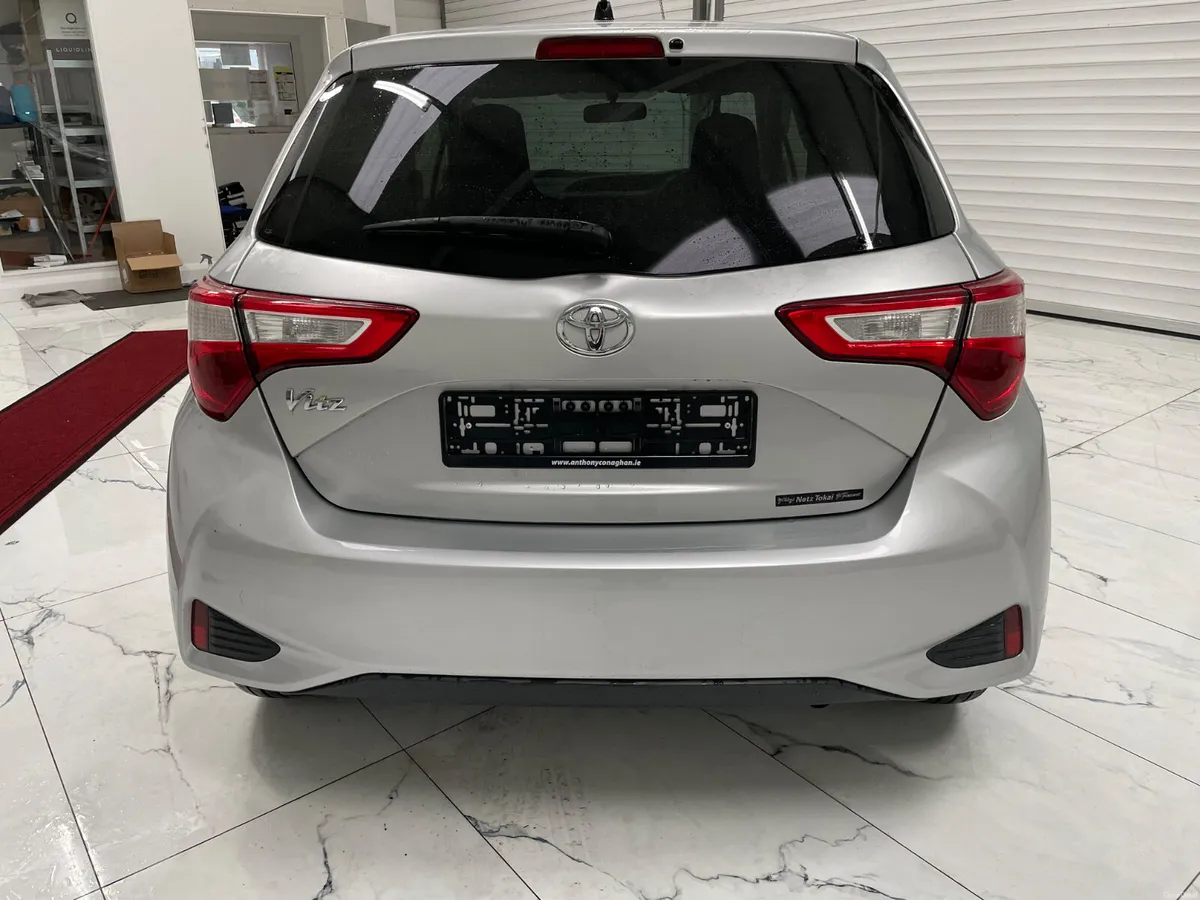 2018 Toyota Yaris (Vitz) 1.0 Auto - Image 5