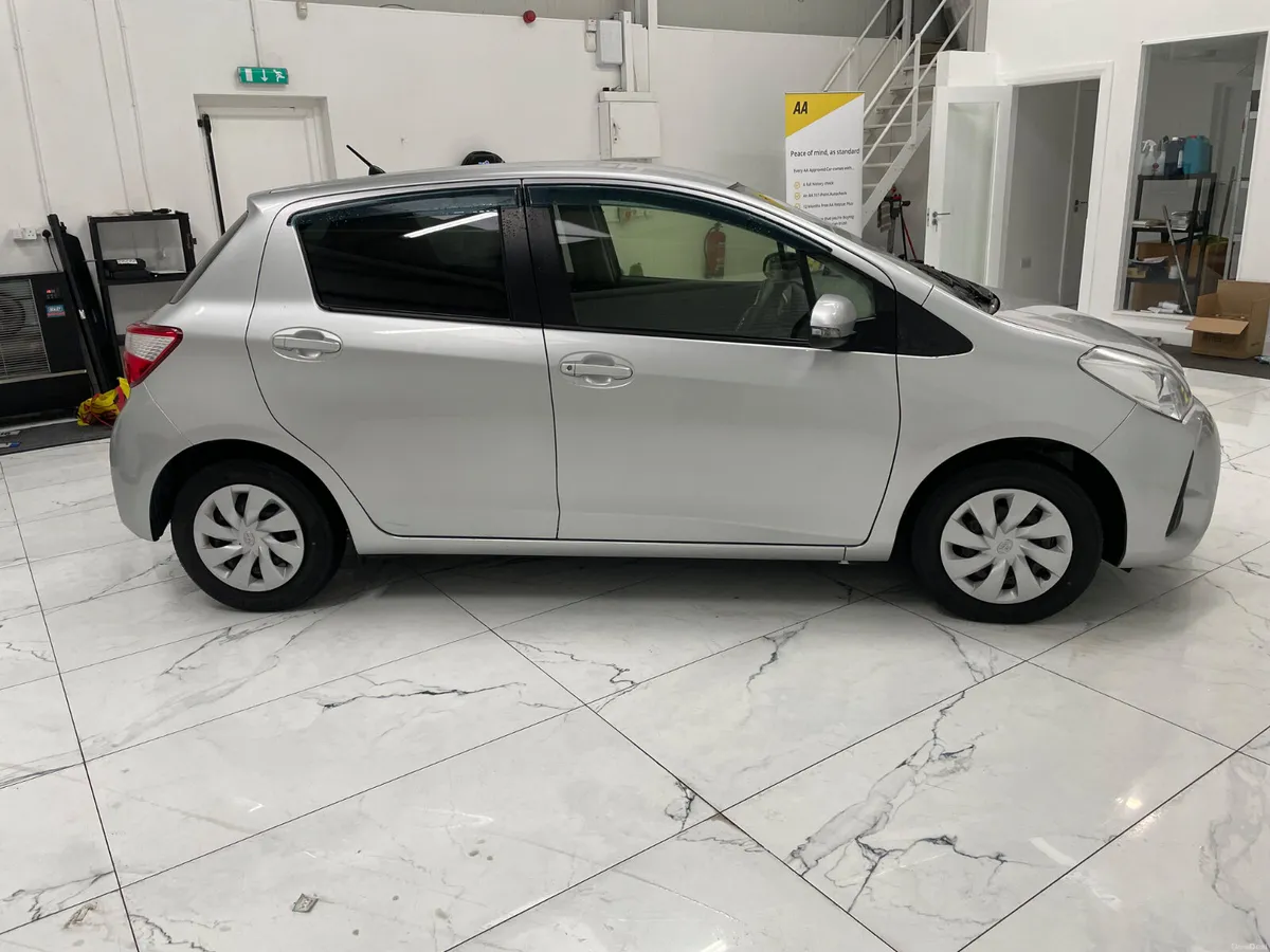 2018 Toyota Yaris (Vitz) 1.0 Auto - Image 2