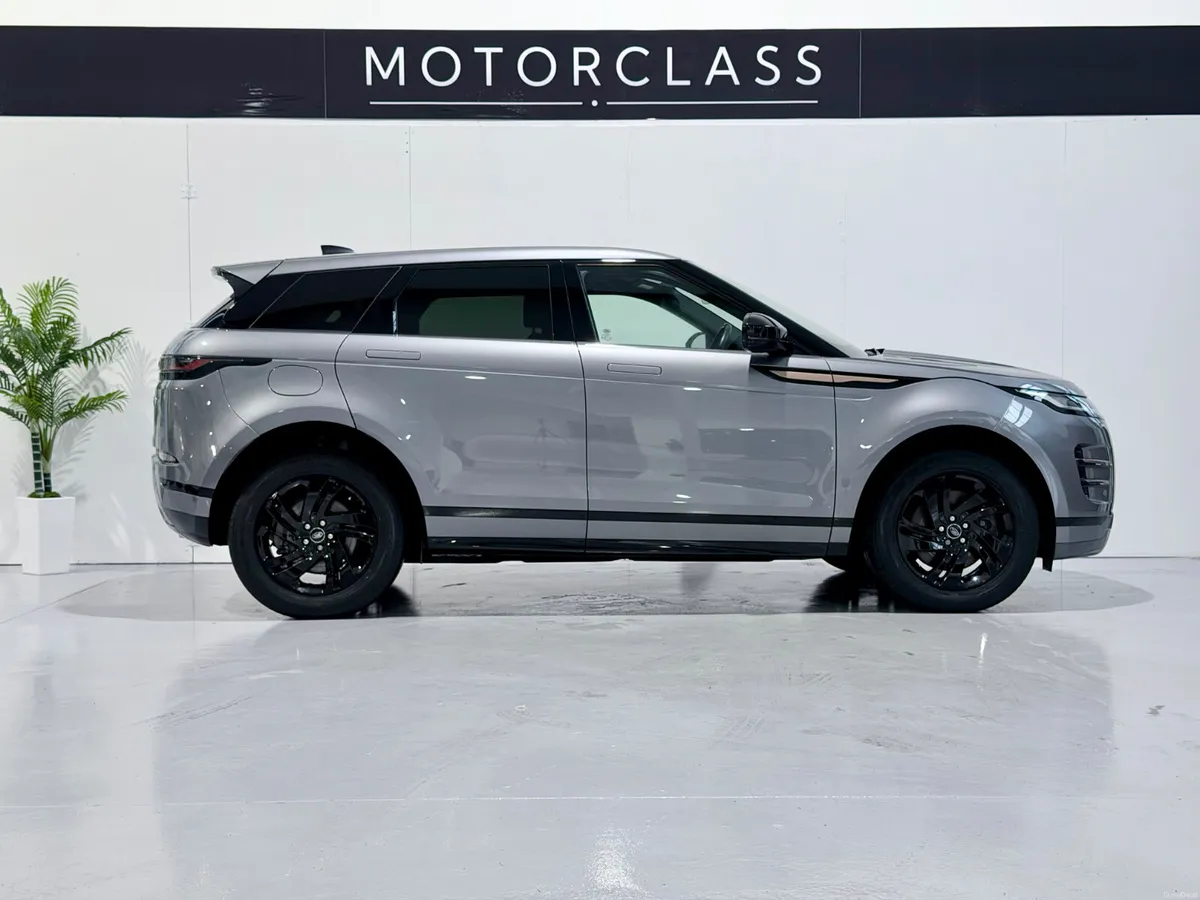 2023 Land Rover Range Rover Evoque S 1.5 P300E - Image 4