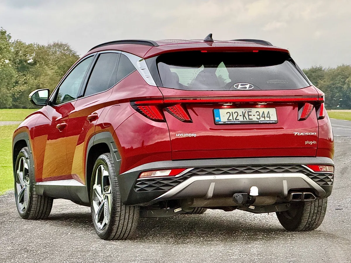 265 BHP 4WD PHEV 1 owner with Full History - Image 4