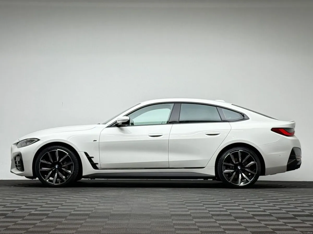 BMW i4 35 M SPORT EDRIVE - Image 4