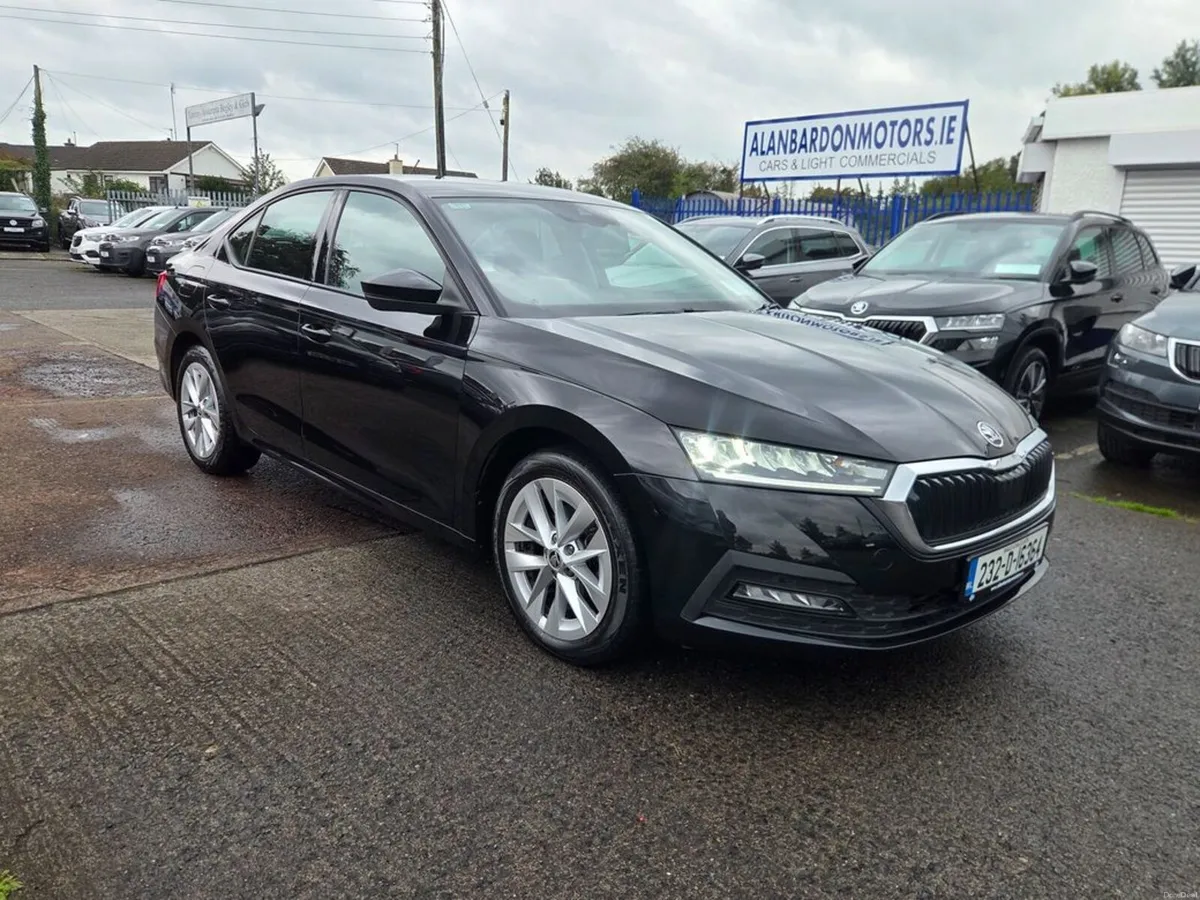 Skoda Octavia AMB 2.0tdi 115HP 5DR - Image 6