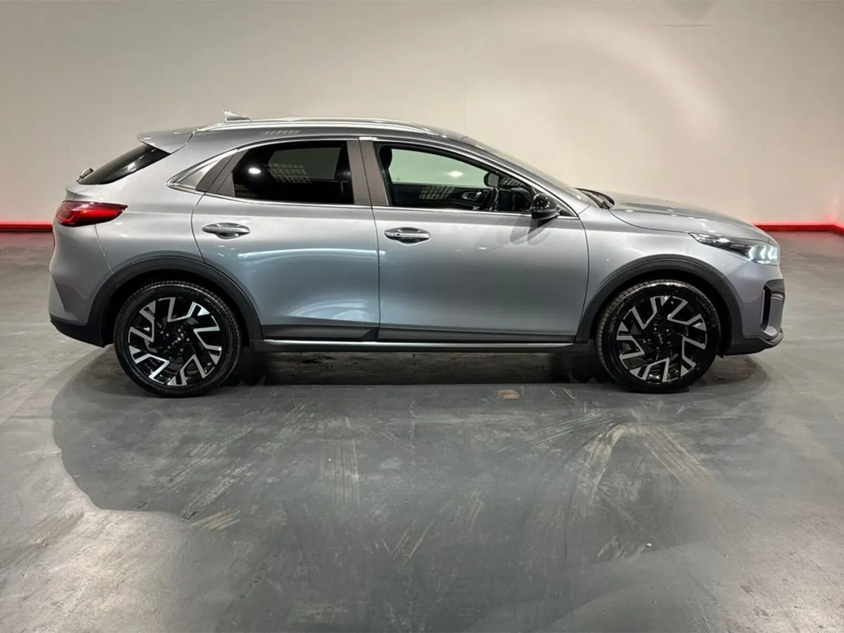 Kia XCeed PHEV 1.6 AUTOMATIC - REVERSE CAMERA - CR - Image 2