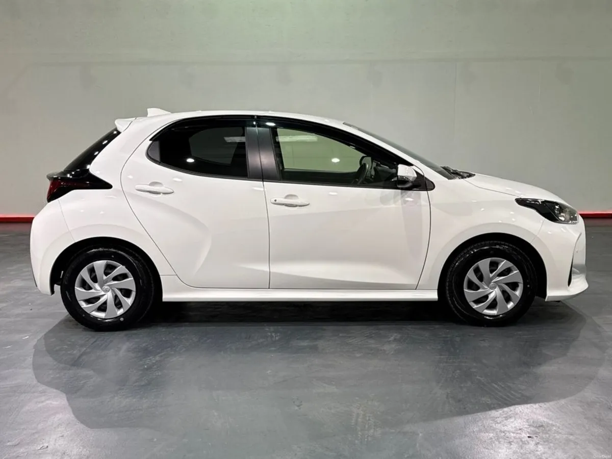 Toyota Yaris HYBRID 1.5L PETROL AUTOMATIC - REVERS - Image 2