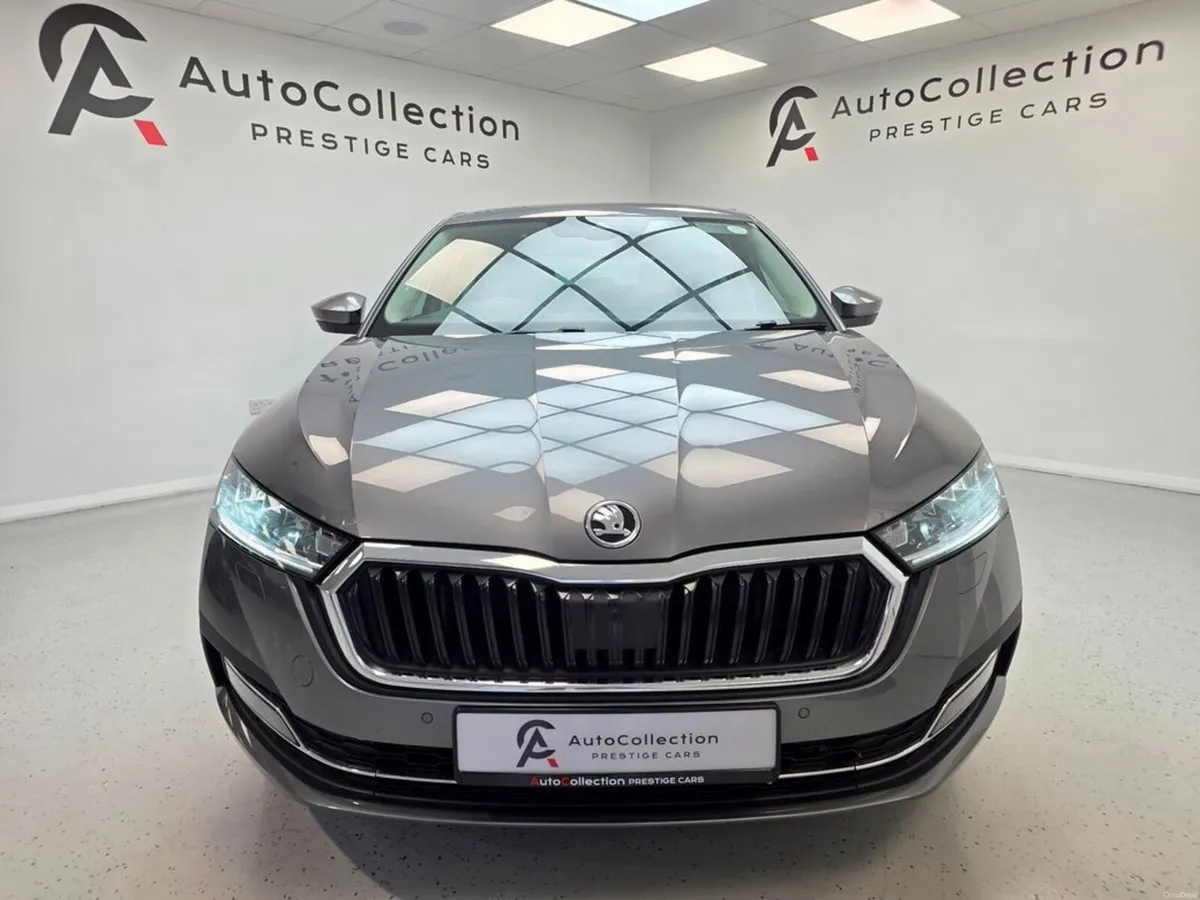 Skoda Octavia **DSG**2.0TDI**STYLE** - Image 2