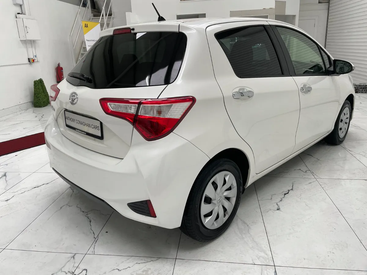2020 Toyota Yaris 1.0 VVTI Automatic - Image 3