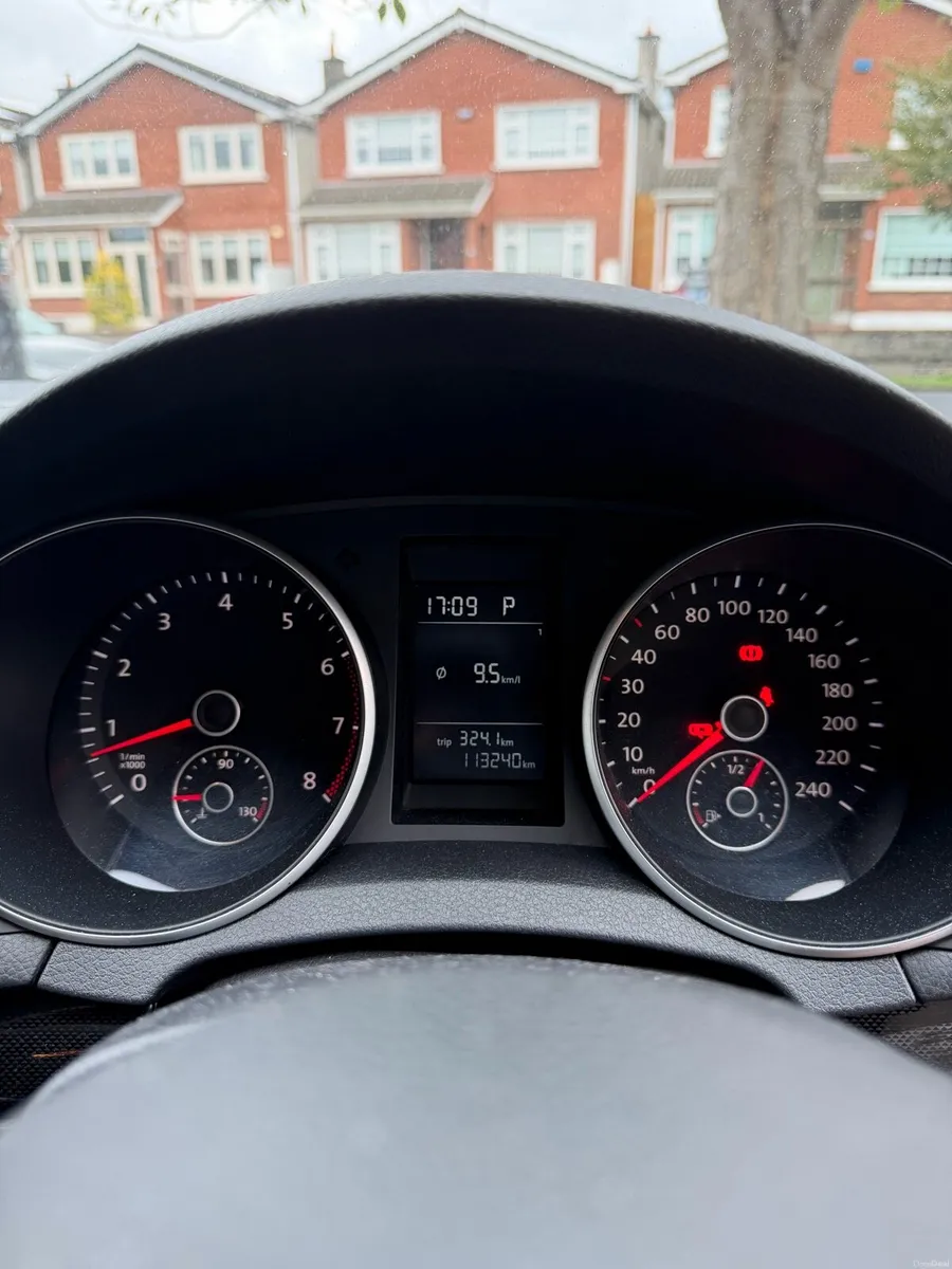 Volkswagen Golf - Image 6