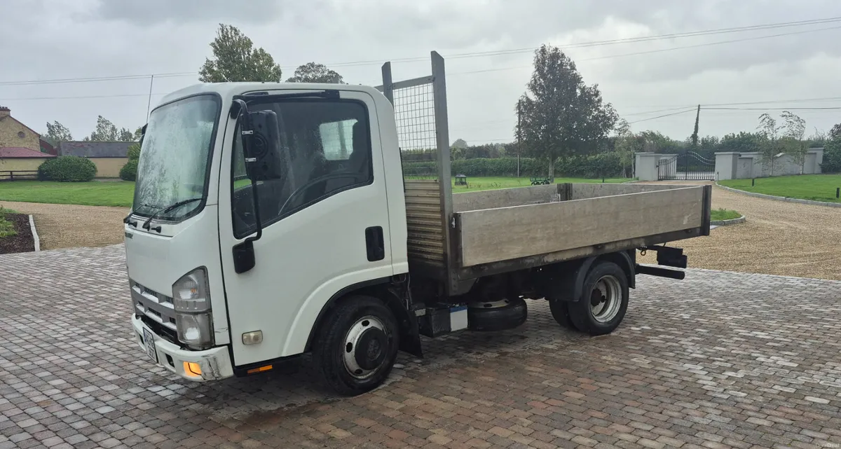 2014 isuzu grafter 3.5 ton - Image 3