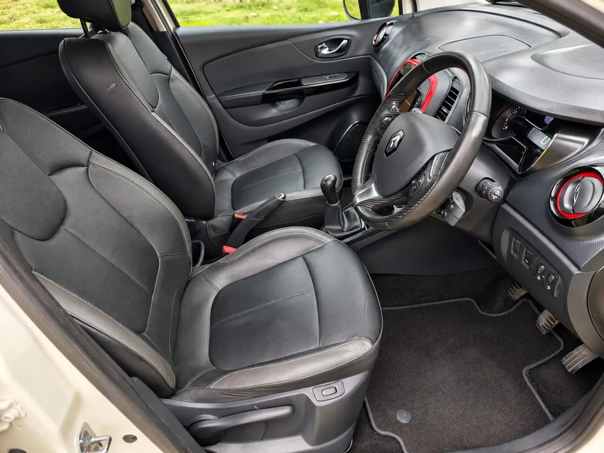 Renault Captur SIGNATURE - Image 5