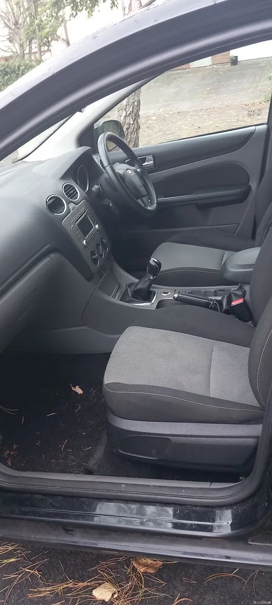 Ford Focus 2011 - Image 5