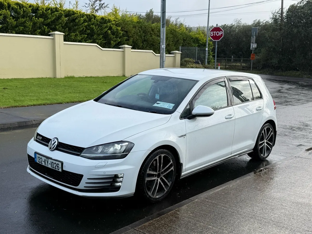 2013 Volkswagen Golf GTD - Image 3