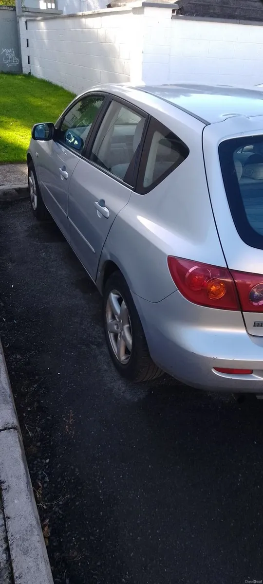 Mazda Mazda3 2004 - Image 1