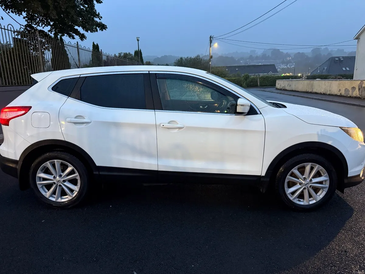 2014 Nissan qashqai - Image 6