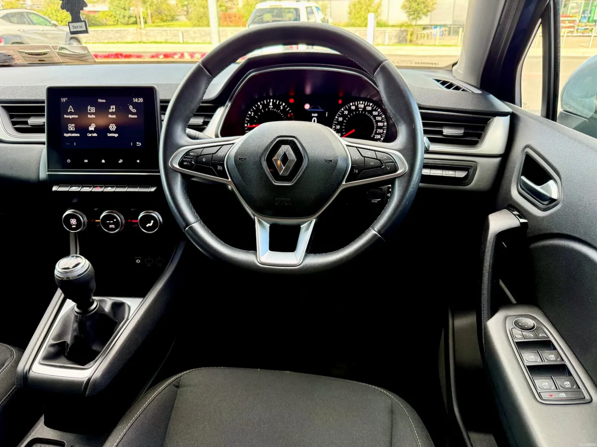 Captur 1.0 TCe ICONIC NCT 2028 12 Months Warranty - Image 5