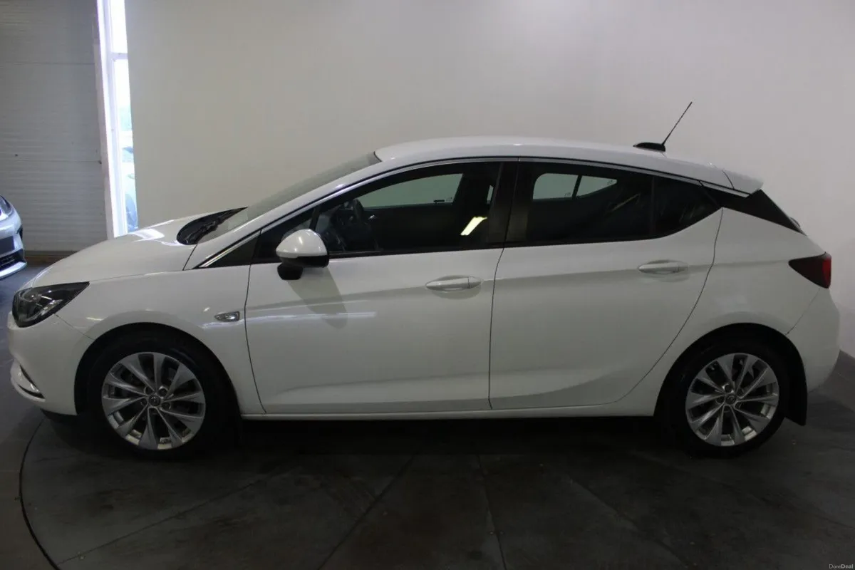 Opel Astra 1.6CDTi 110PS SC - Image 6
