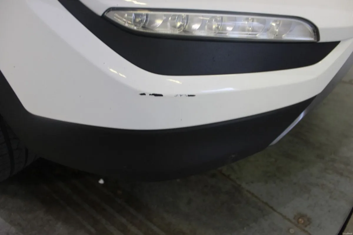 Hyundai Tucson 1.7 D SE NAV - TENDER 22 - Image 2