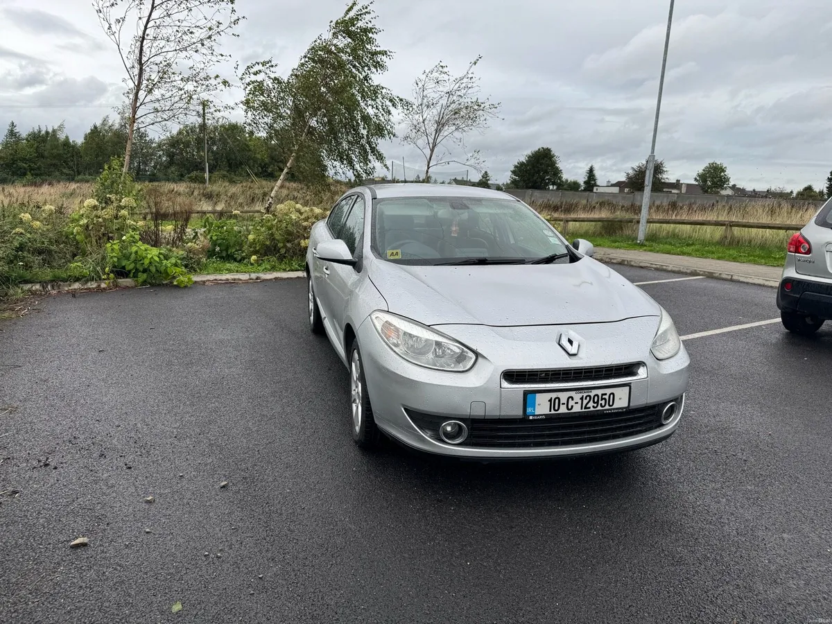 10 Renault fluance 1.5 dci - Image 1