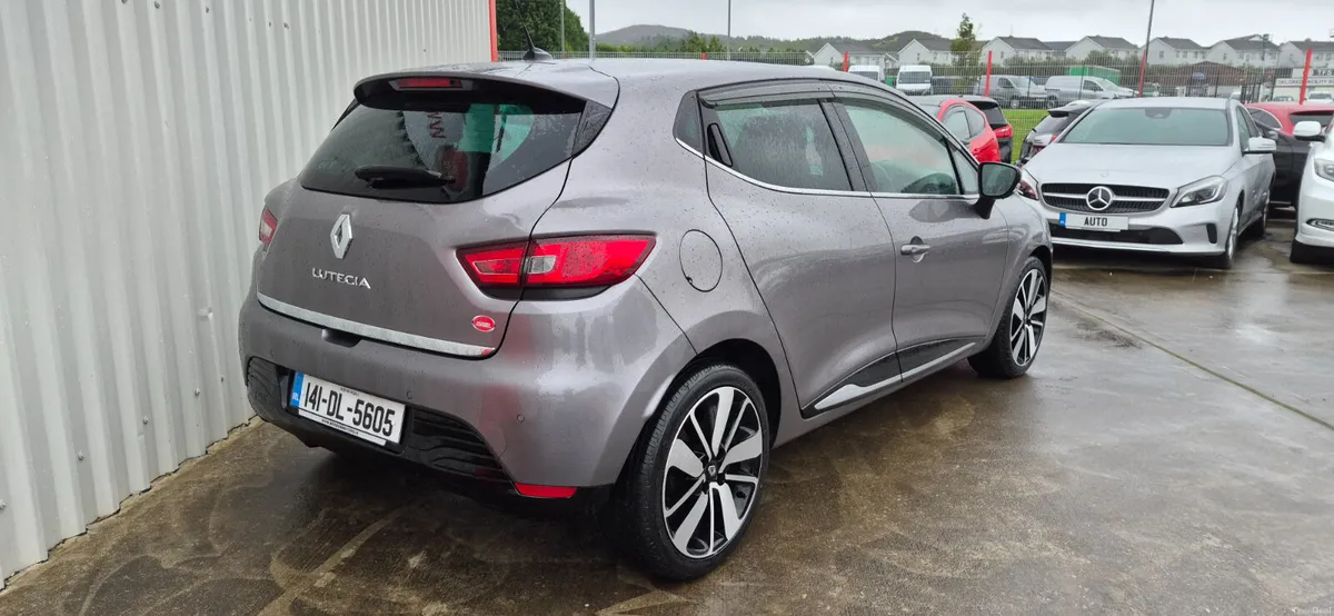 Renault Clio automatic 1.2 petrol dynamique low km - Image 6