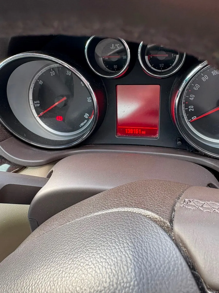 Opel Insignia 2013 - Image 2