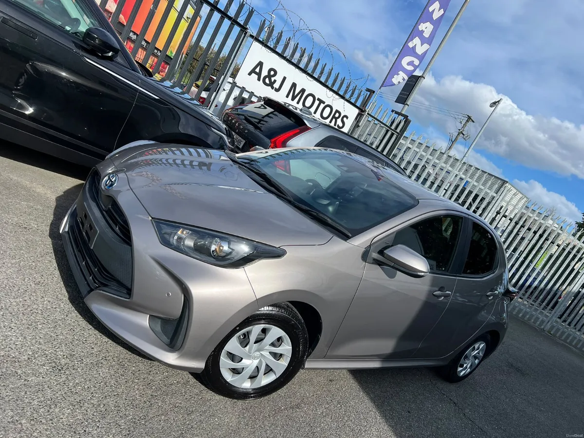 2021 TOYOTA YARIS HYBRID - Image 2