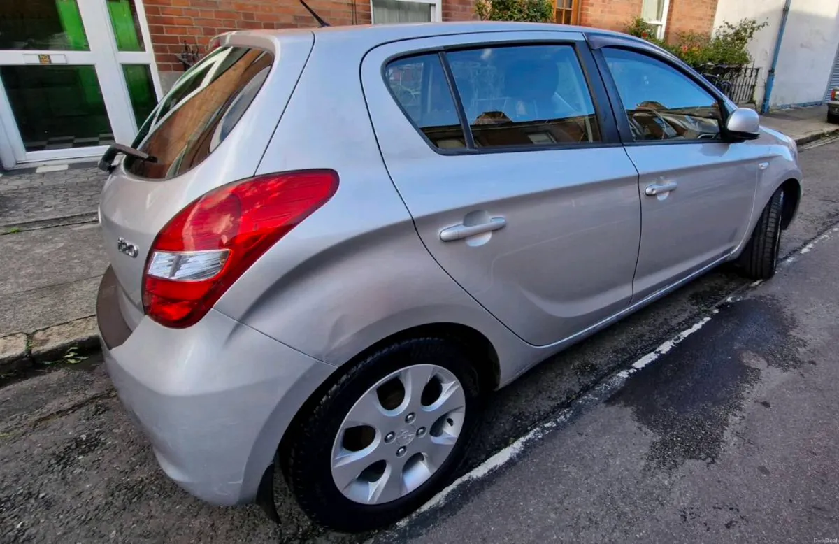 Hyundai i20 Deluxe 2010 - New NCT (Sep -2027) - Image 2