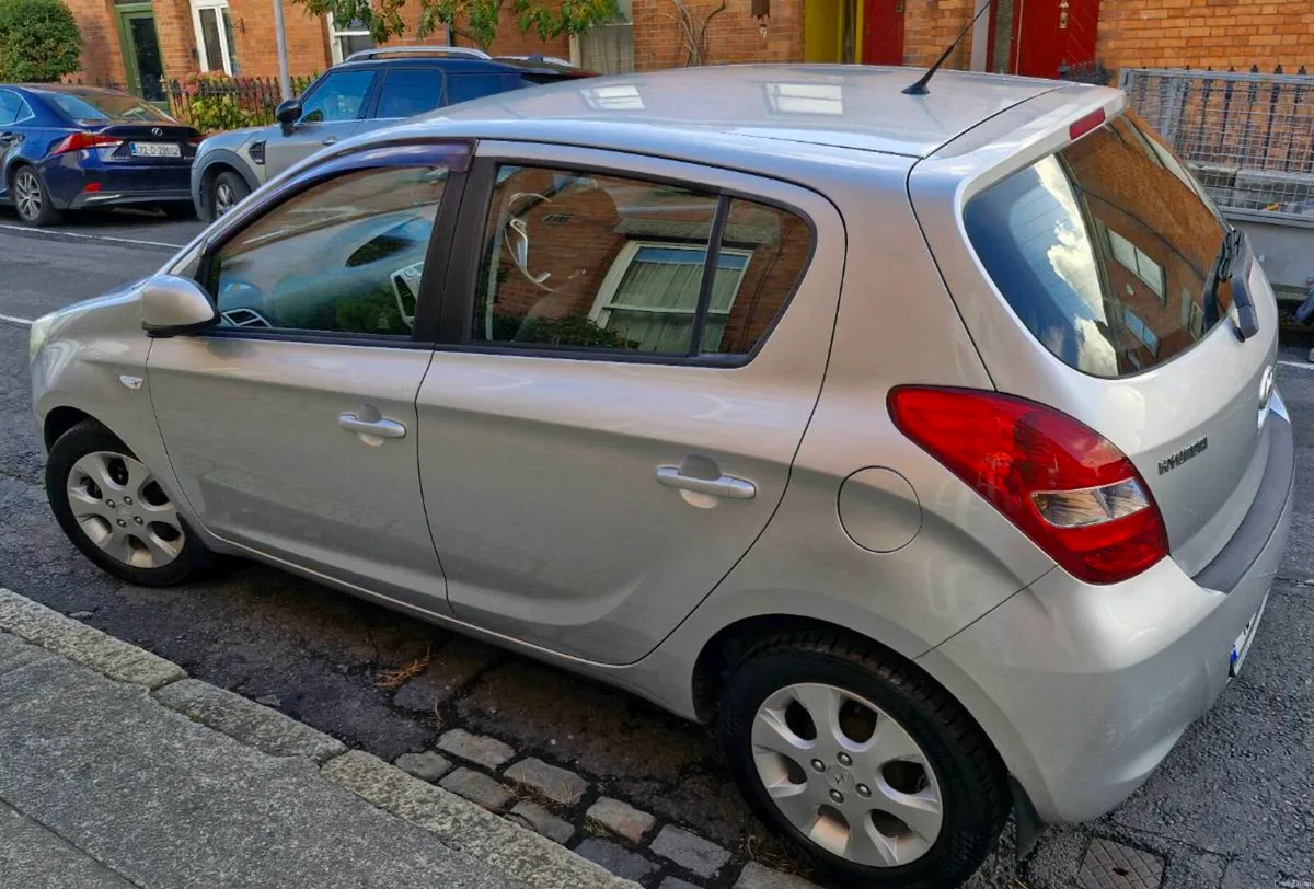 Hyundai i20 Deluxe 2010 - New NCT (Sep -2027) - Image 3
