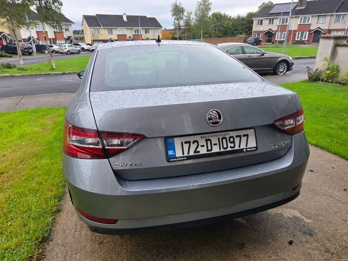 Skoda Superb 2.0d - Image 3