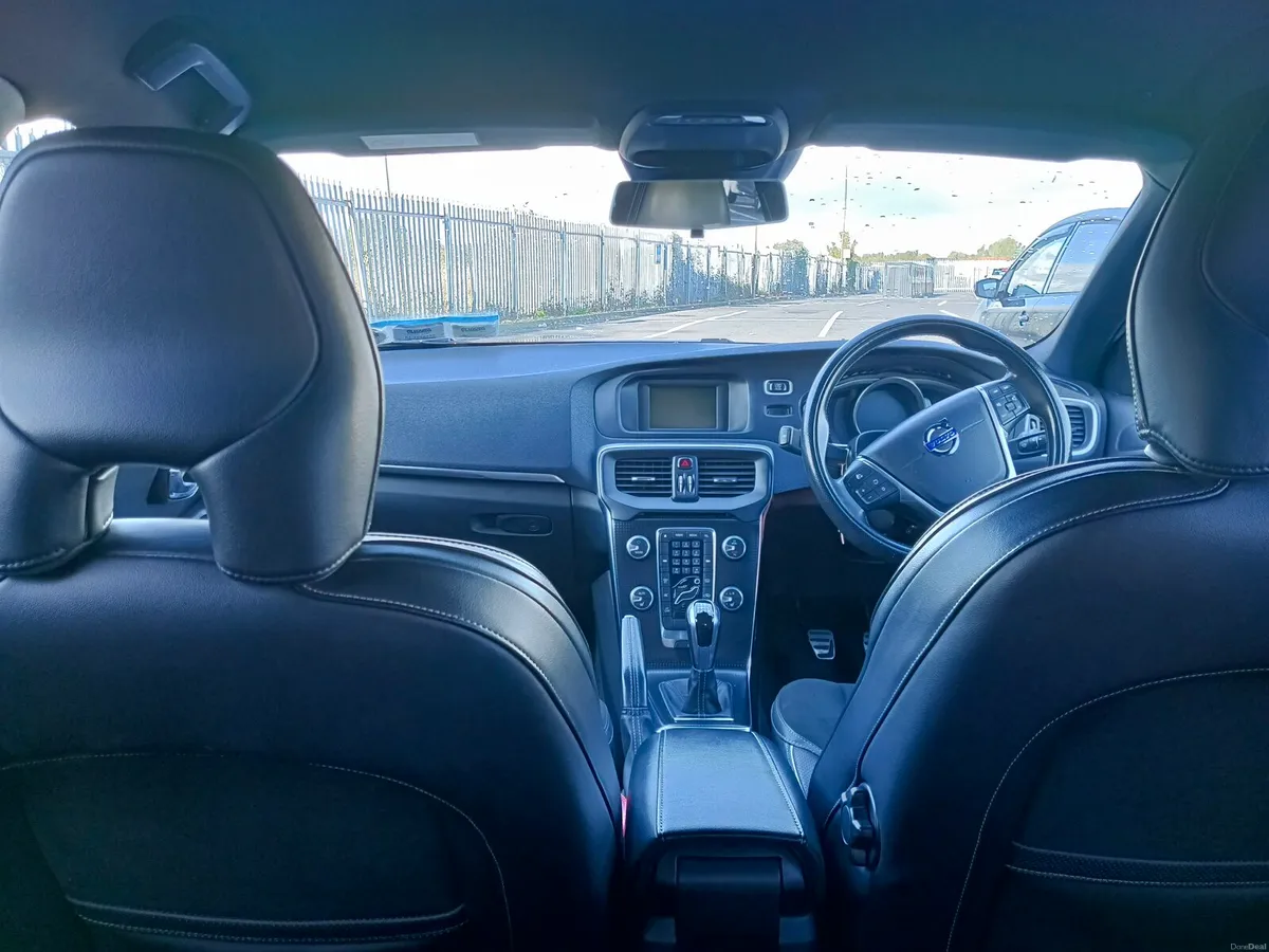 Volvo V40 2016 - Image 5