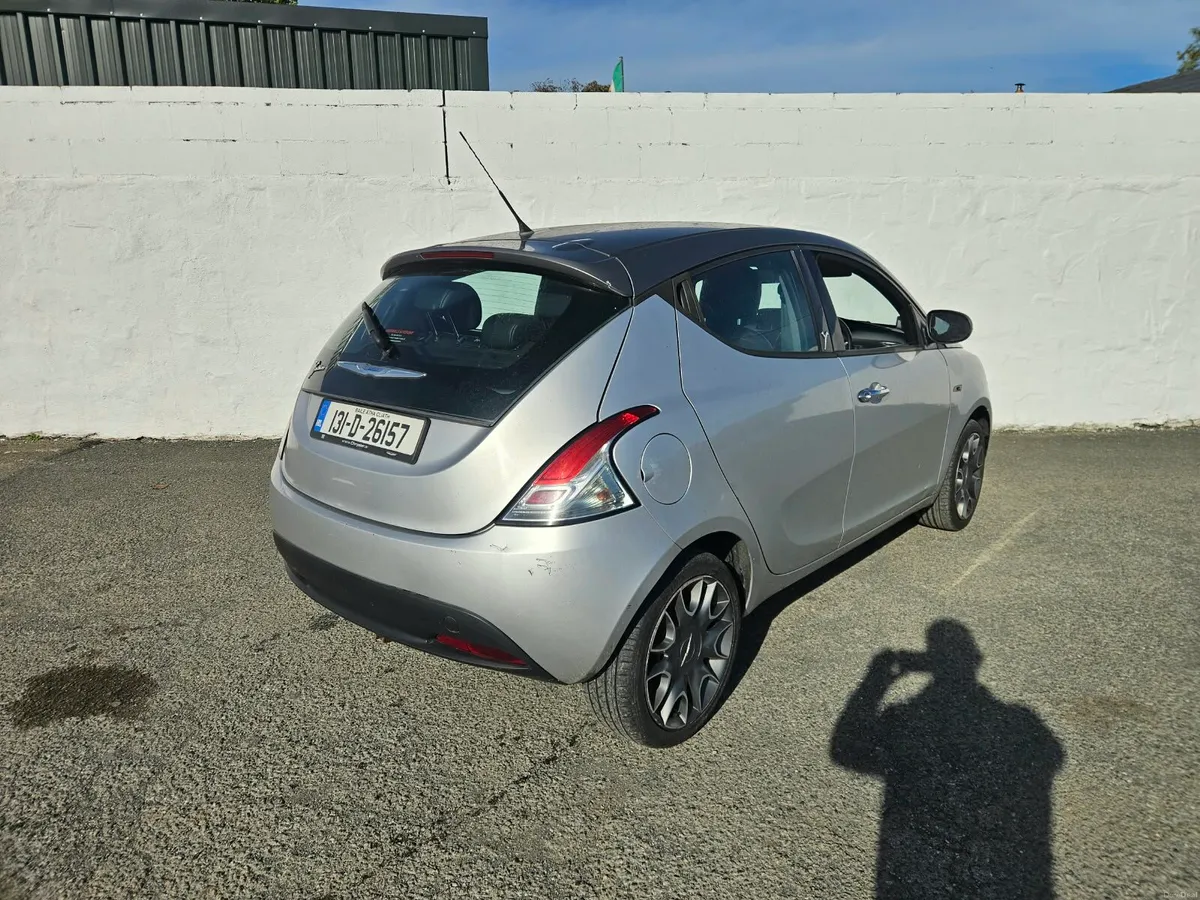 Image 2 of 7