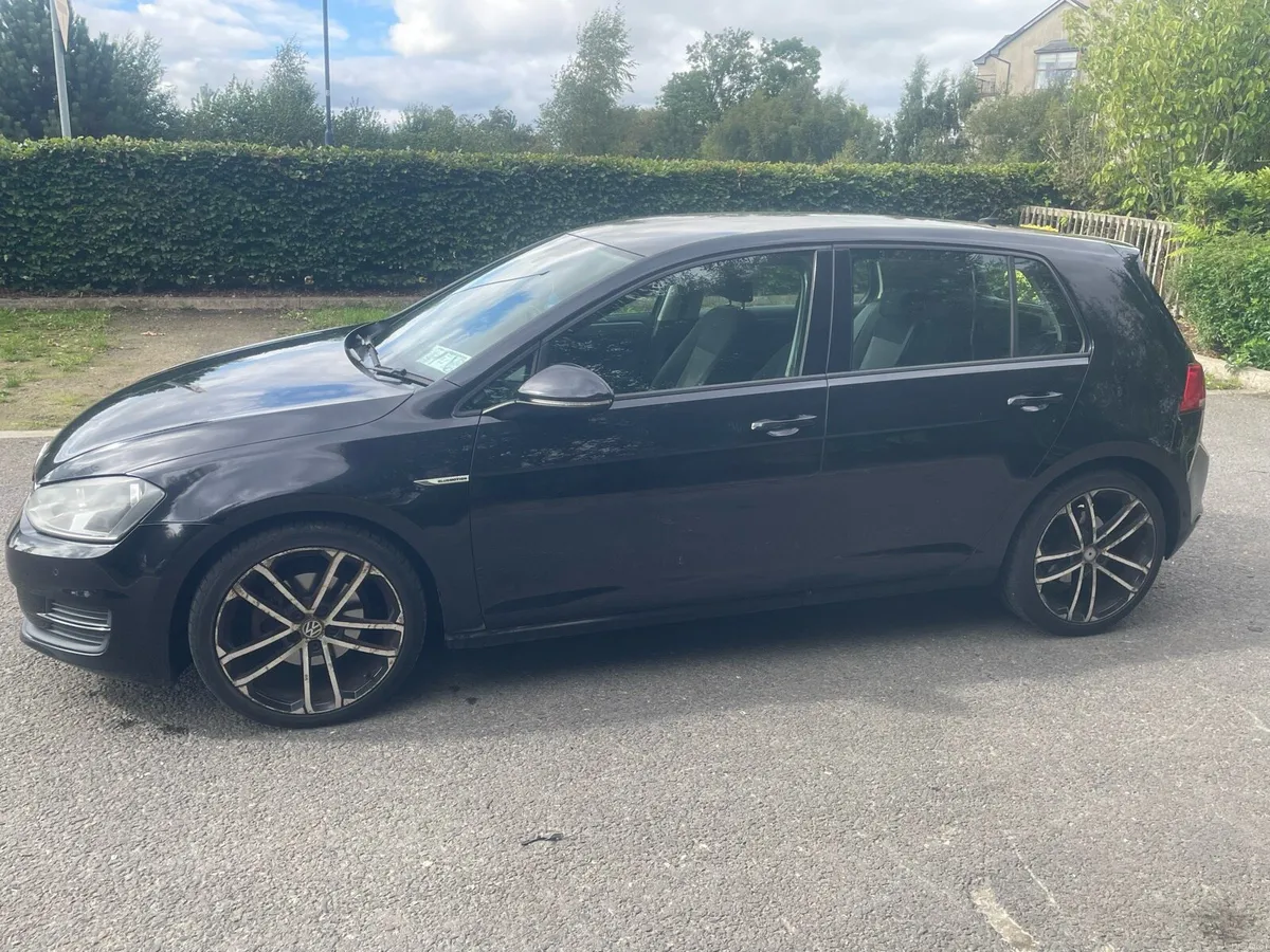Volkswagen Golf - Image 4