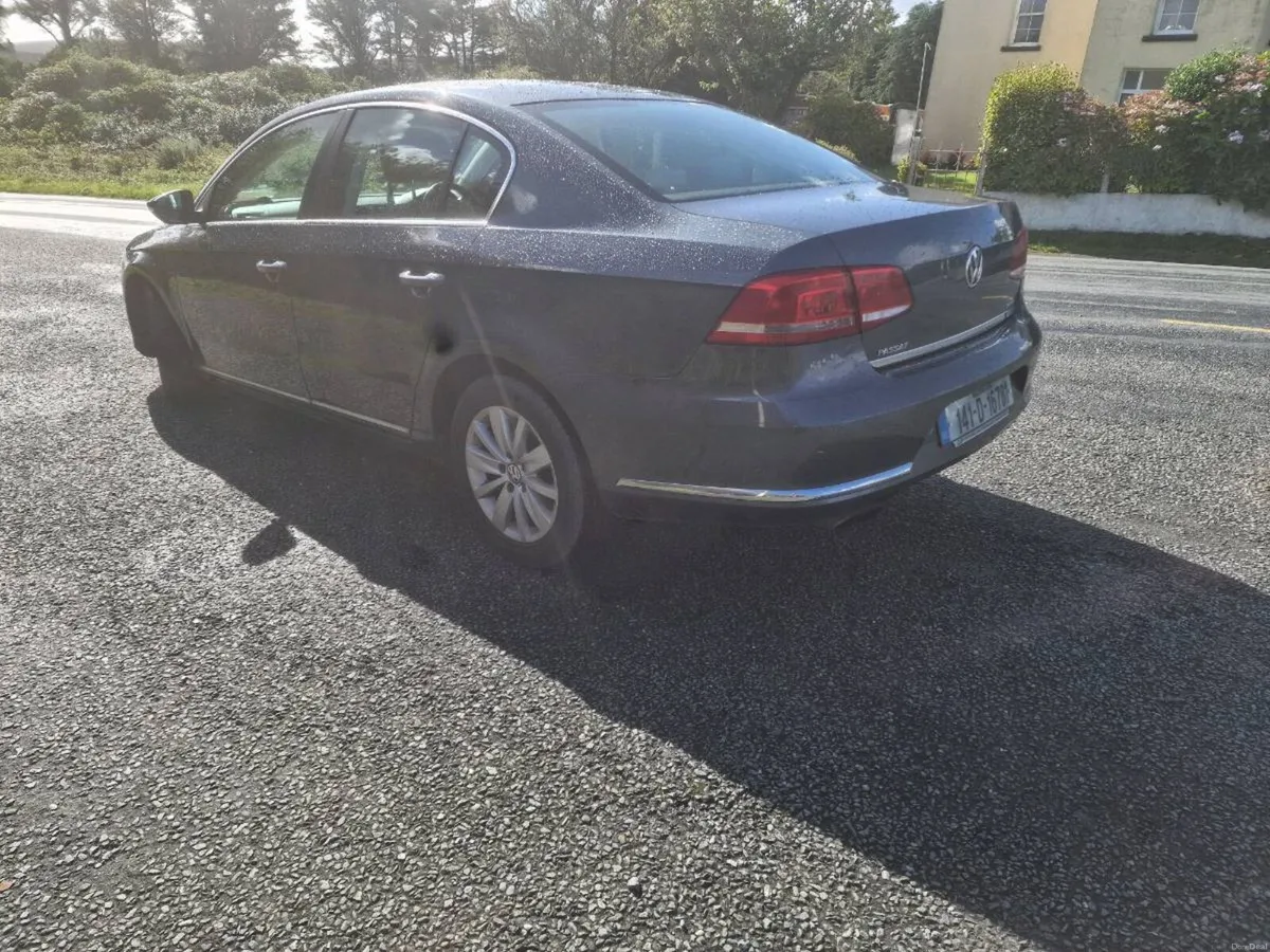 Volkswagon passat - Image 3