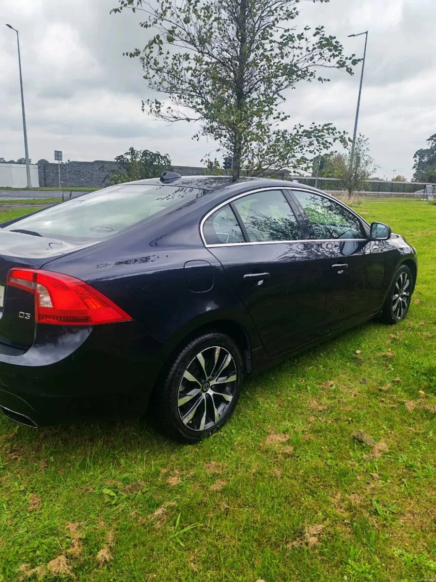 Volvo S60 - Image 4