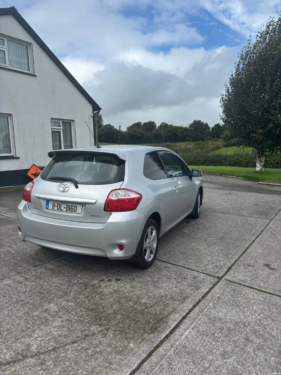 Toyota Auris 2011 - Image 3