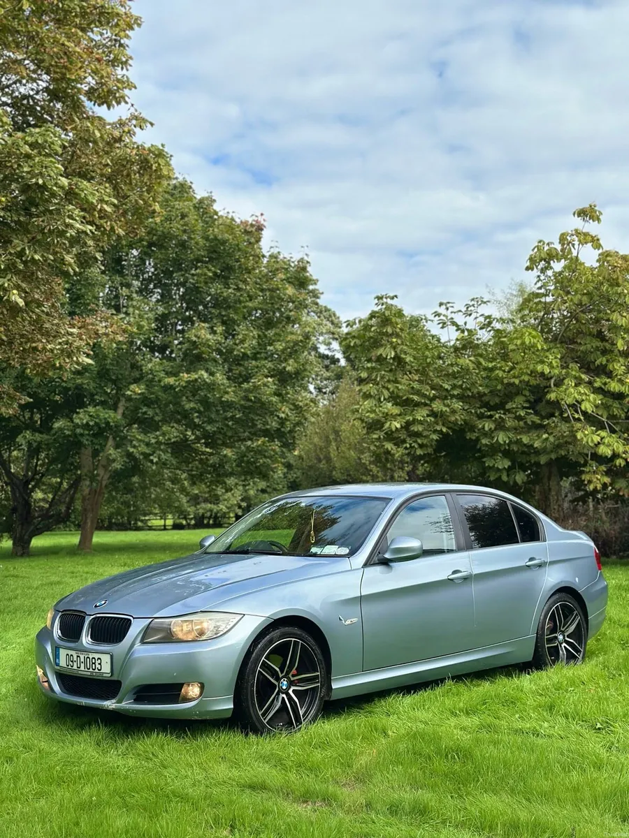 2009 BMW 320D AUTOMATIC LCI LONG NCT/TAX - Image 1