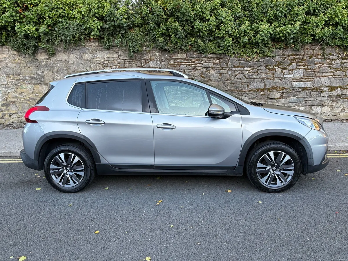 Peugeot 2008 1.2 Allure NCT 02/2028 - Image 4