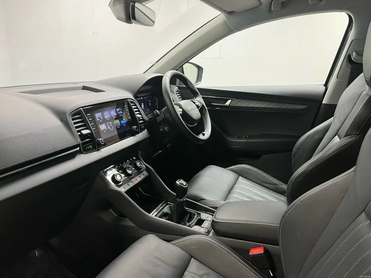 Skoda Karoq Selection+ 2.0TDI 115BHP - Reversing C - Image 4
