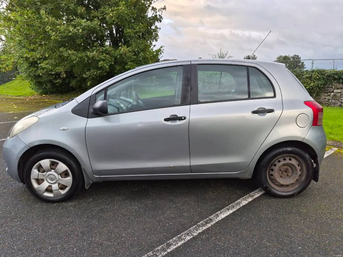 07 TOYOTA YARIS NEW NCT 9/27 & TAXED 2/27 - Image 4