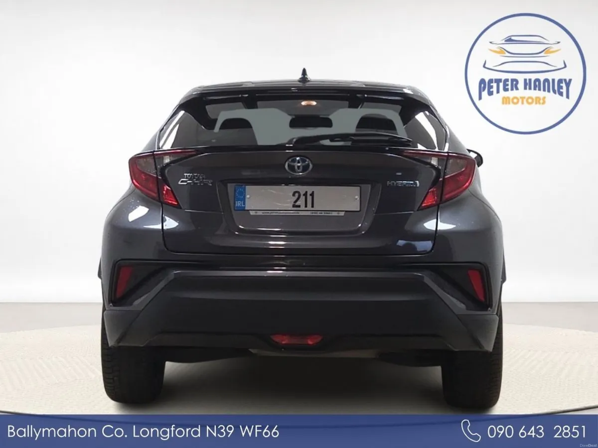 Toyota C-HR C-Hr Design Hev Cvt  Design  122 VVT-i - Image 6