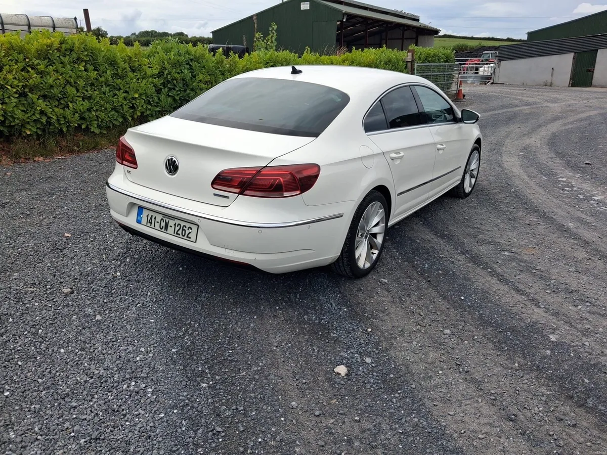 Volkswagen Passat - Image 4