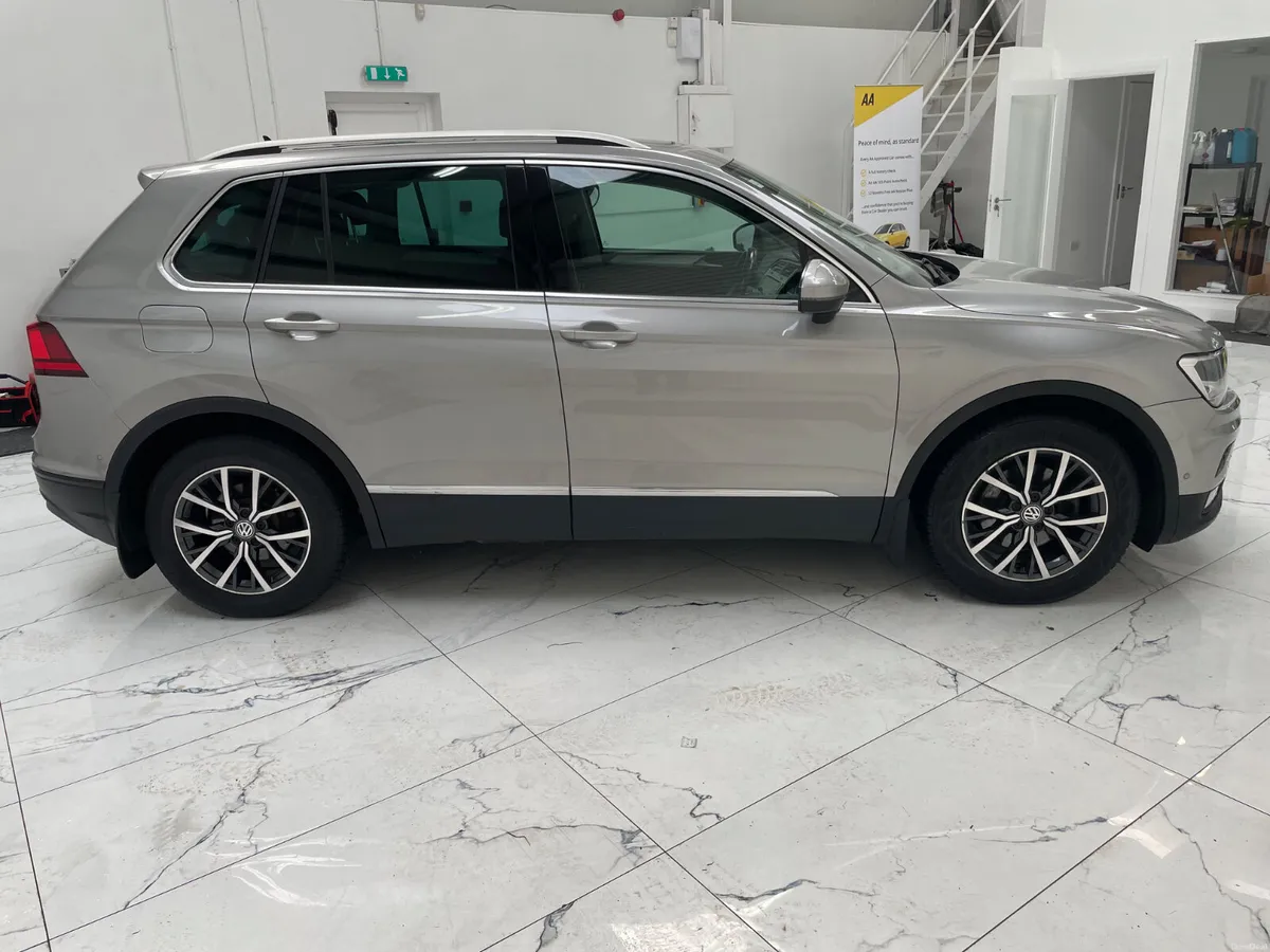 Volkswagen Tiguan 2018 2.0 tdi Pan Roof Manual - Image 2