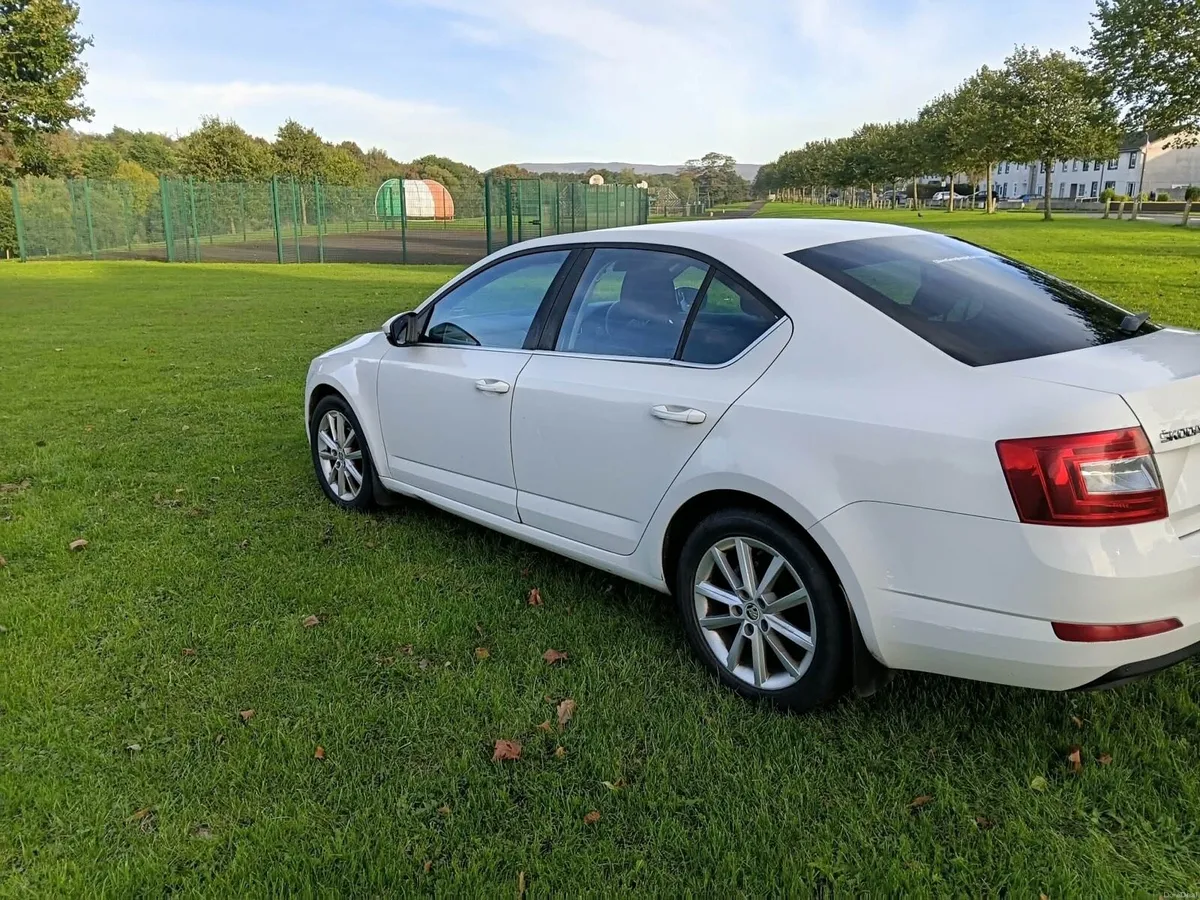 2016 Skoda Octavia 1.6 Diesel - Image 2