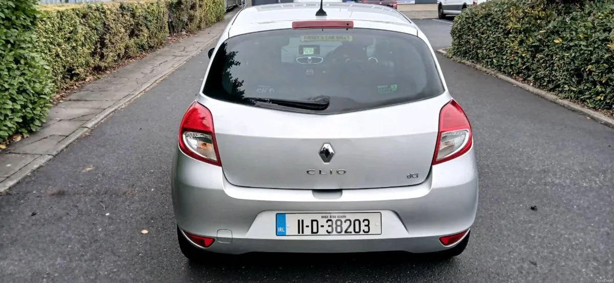 2011 renault clio tom tom edition nct 1/27 - Image 3
